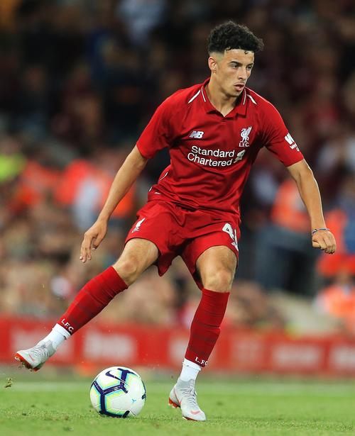 愿无大碍，蒯纪闻谢场时被拍到手臂缠着绷带