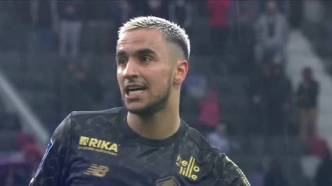 体坛记者：瓦科去留可能性相同，有西亚、东南亚球队有意签他