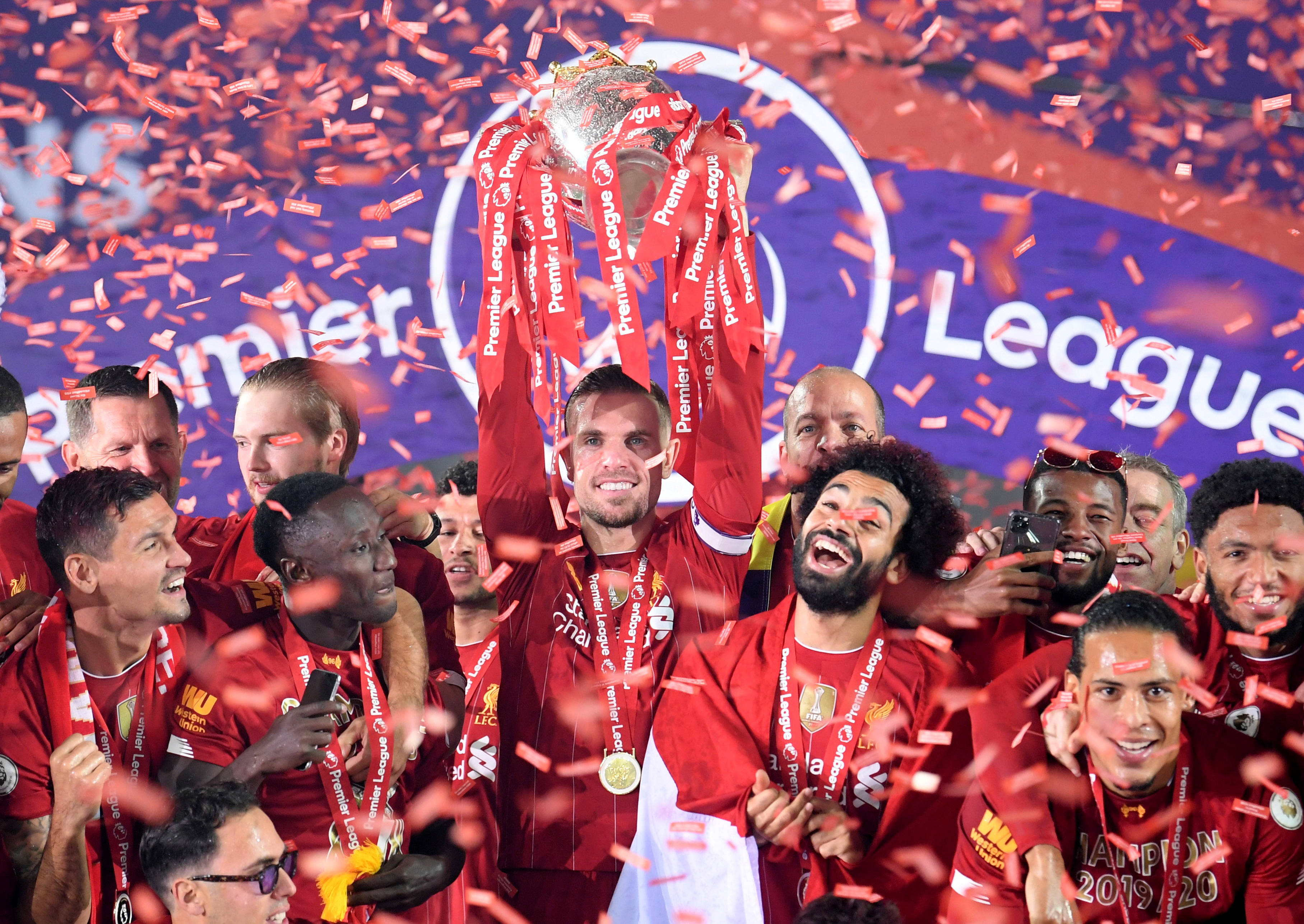 欧冠半场：齐玛乌龙，库杜斯造险，热刺1-0布拉格斯拉维亚