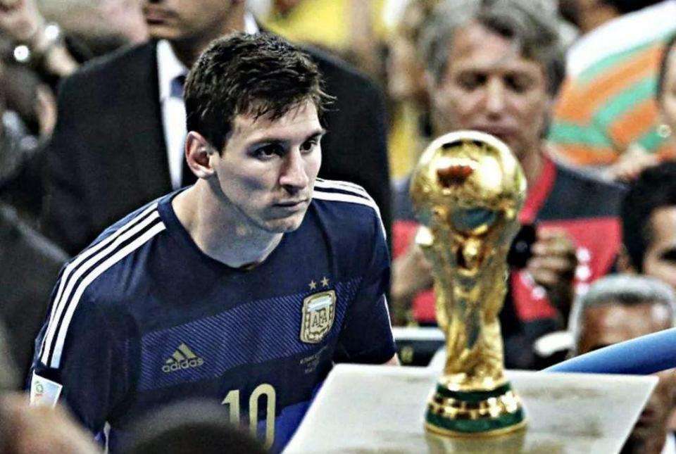 亚马尔送制胜助攻后染黄，无缘下一轮对阵布拉格斯拉维亚的欧冠