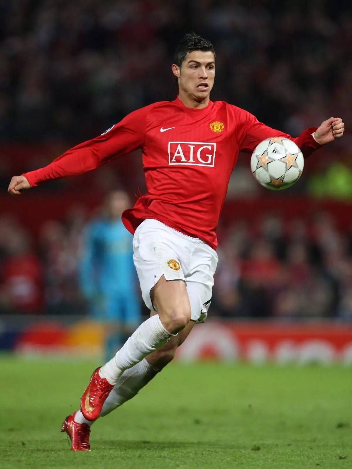 邮报：利马尚未准备好回归；奥纳纳预计对紫百合时复出